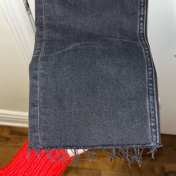 NWOT Gap High Rise slim fit denim in washed black - Picture 9 of 10